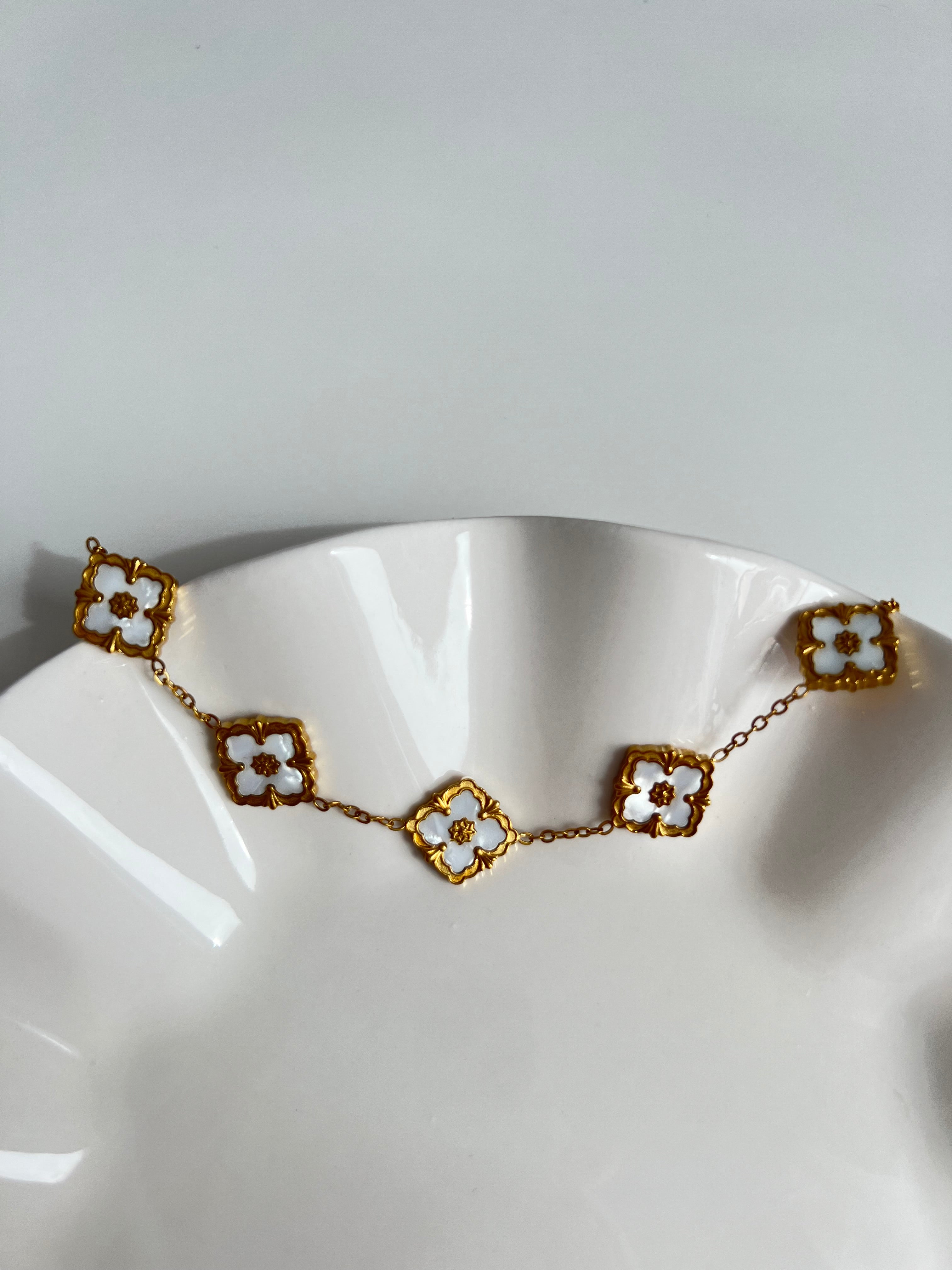 Bracelet - Vintage Clover
