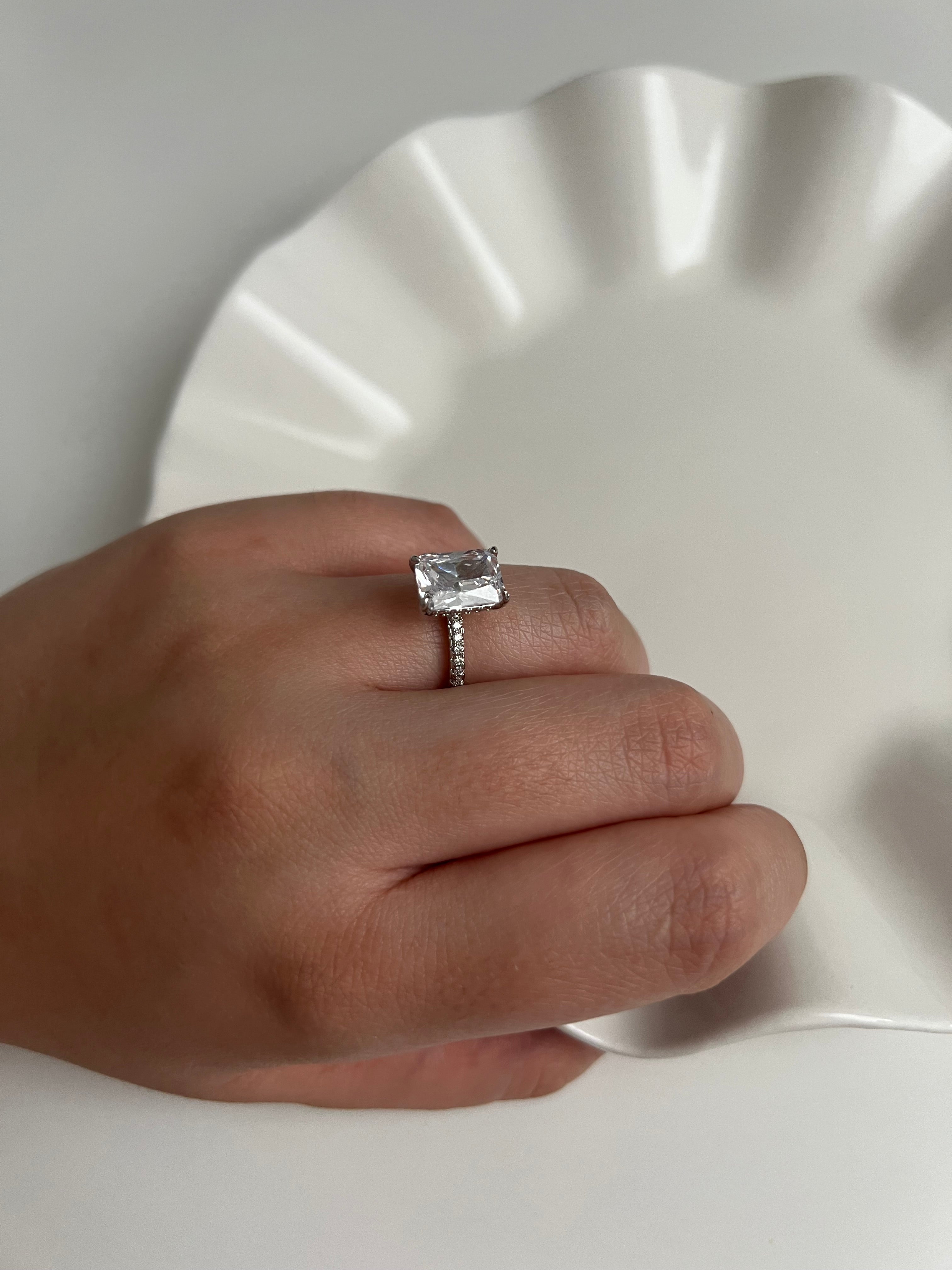 Ring - Crystal Whisper