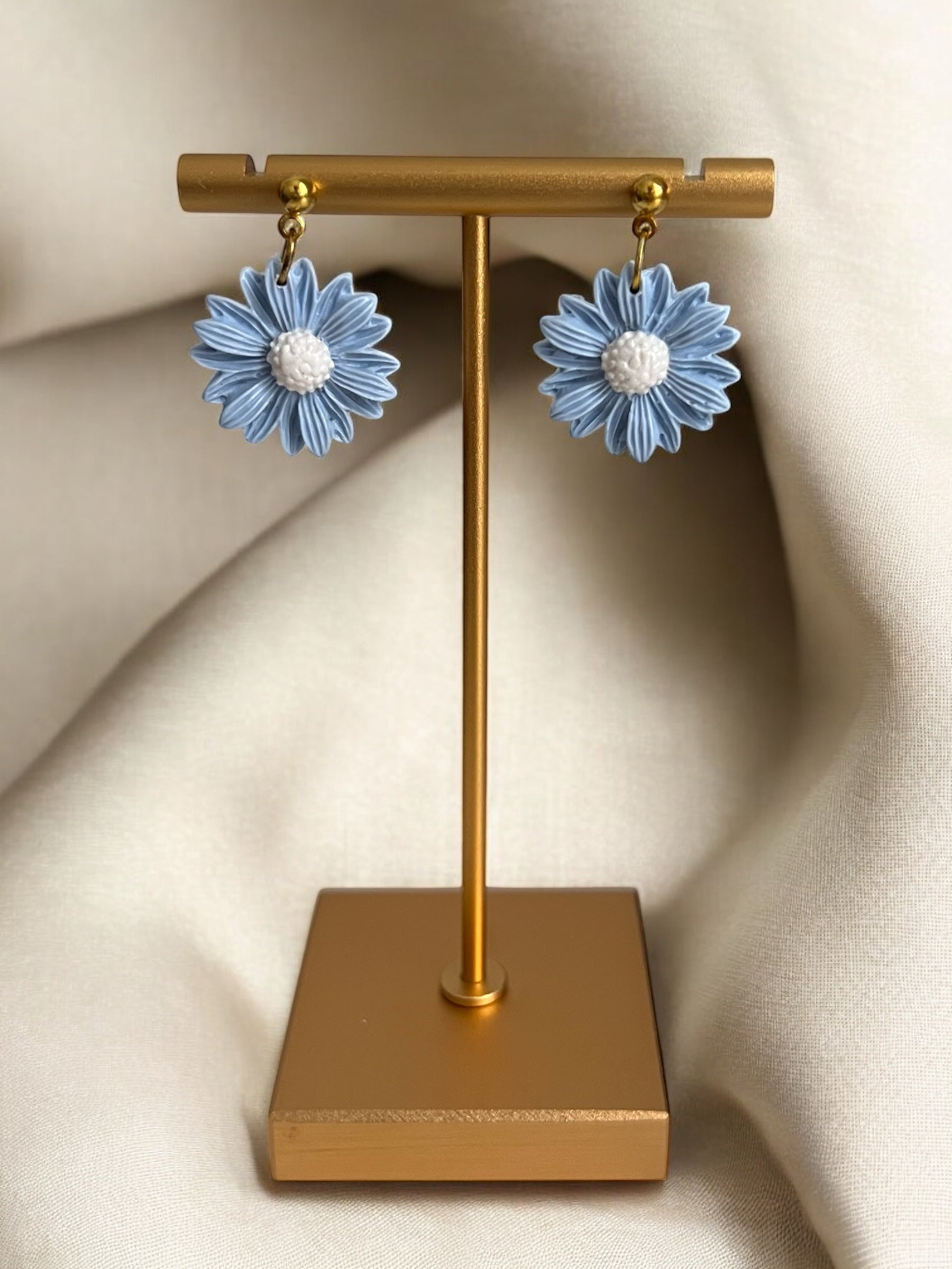 CC-Earrings - Daisy Dangle