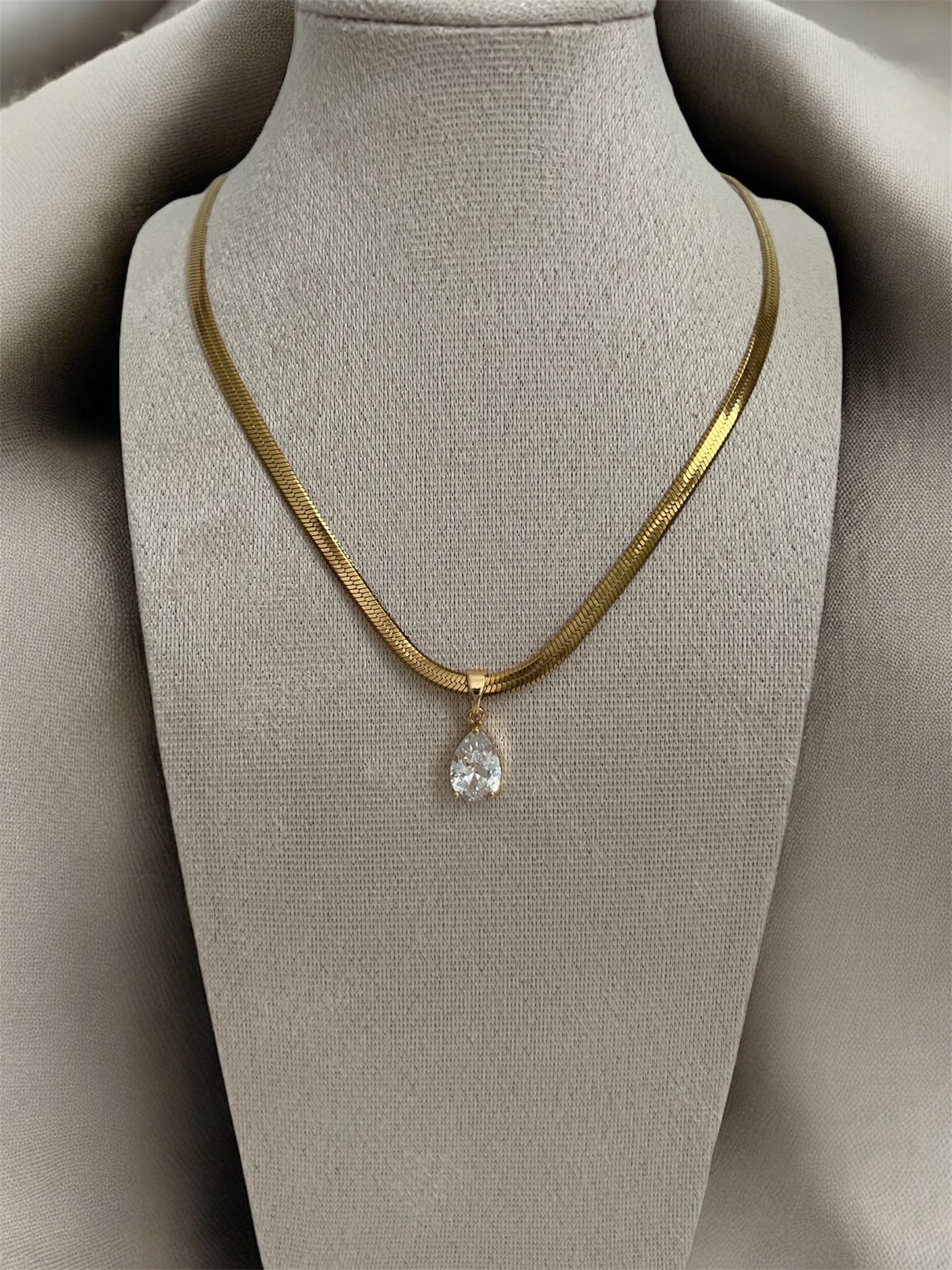 Necklace - Diamond Coil