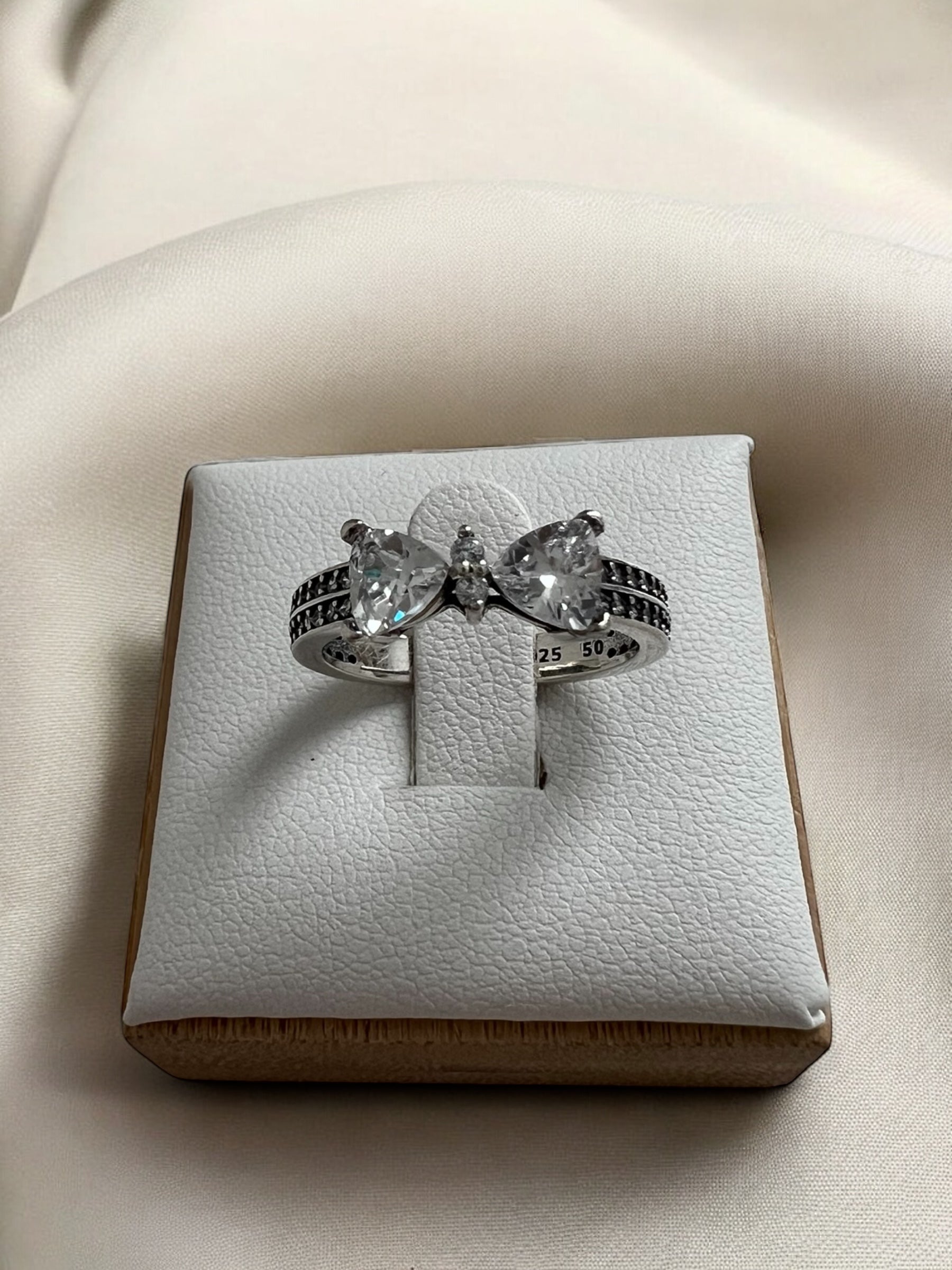 Ring - Spark Bow - 925 Sterling Silver
