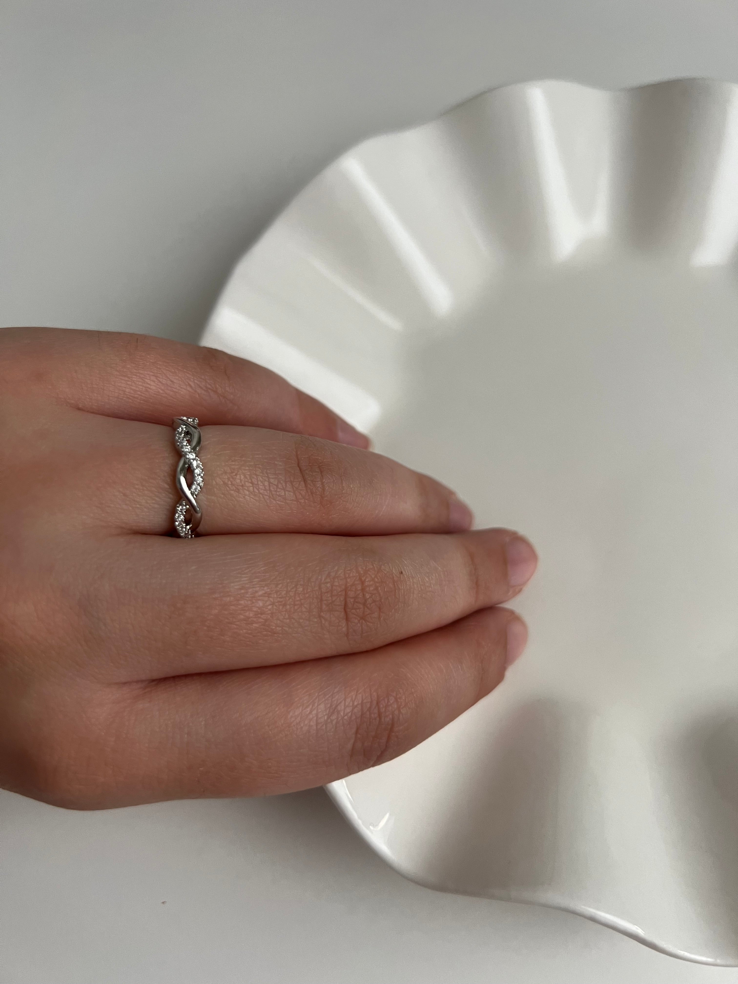 Ring - Infinity Band - 925 Sterling Silver