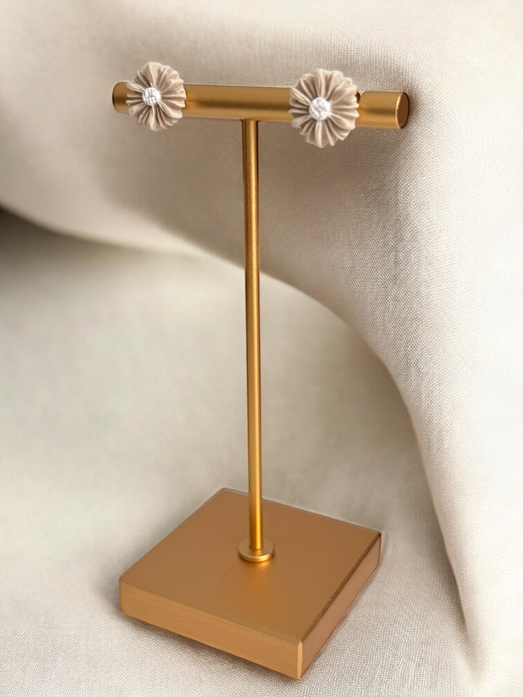 CC-Earrings - Daisy Small