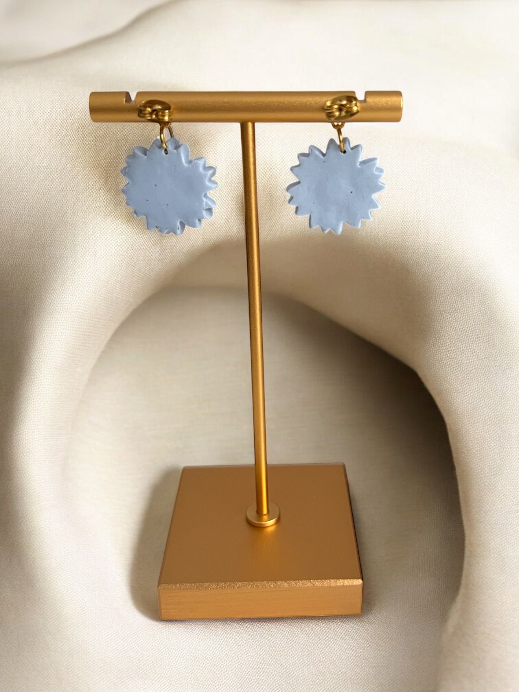 CC-Earrings - Daisy Dangle