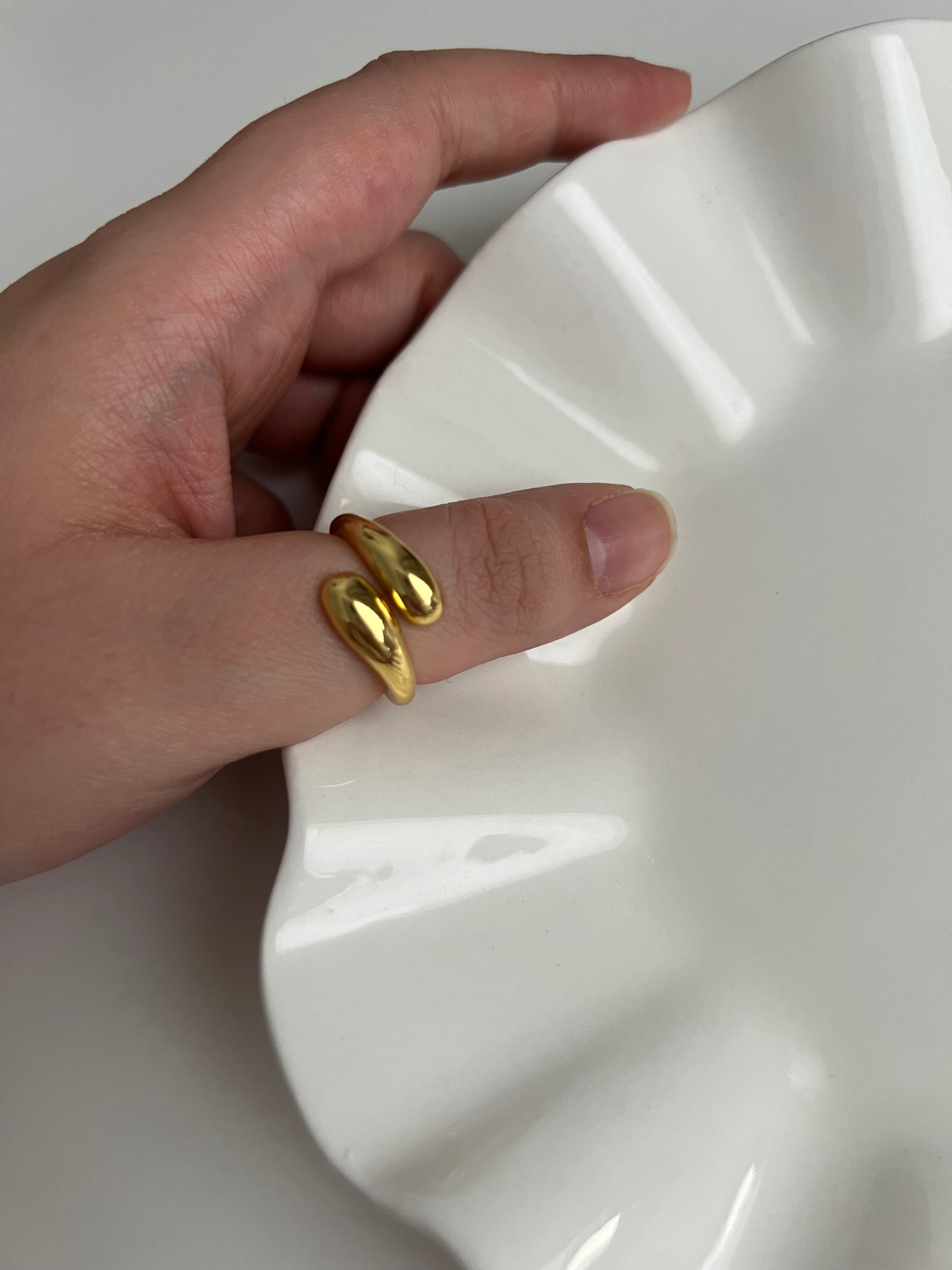 Ring - Wave Gold