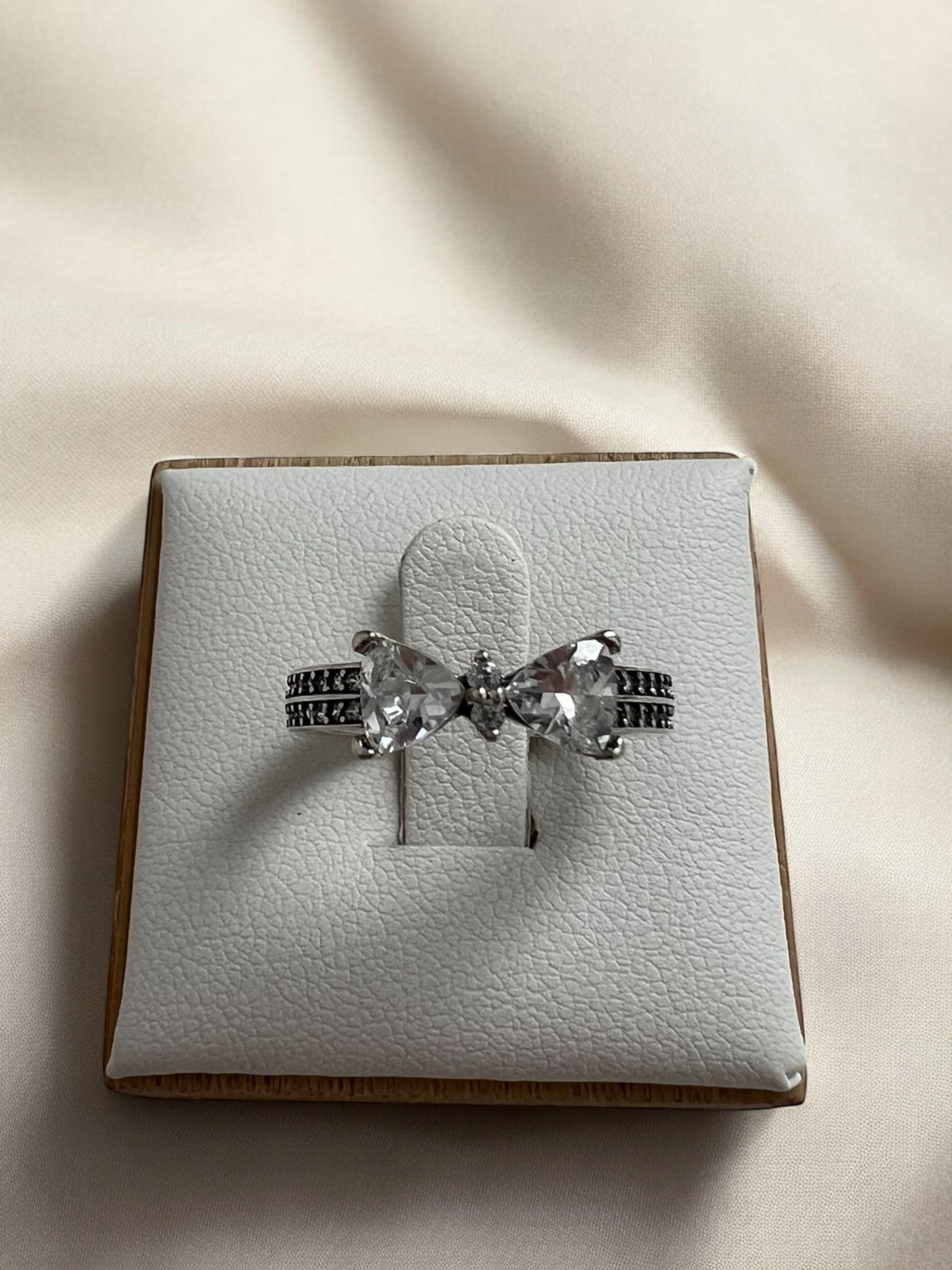 Ring - Spark Bow - 925 Sterling Silver
