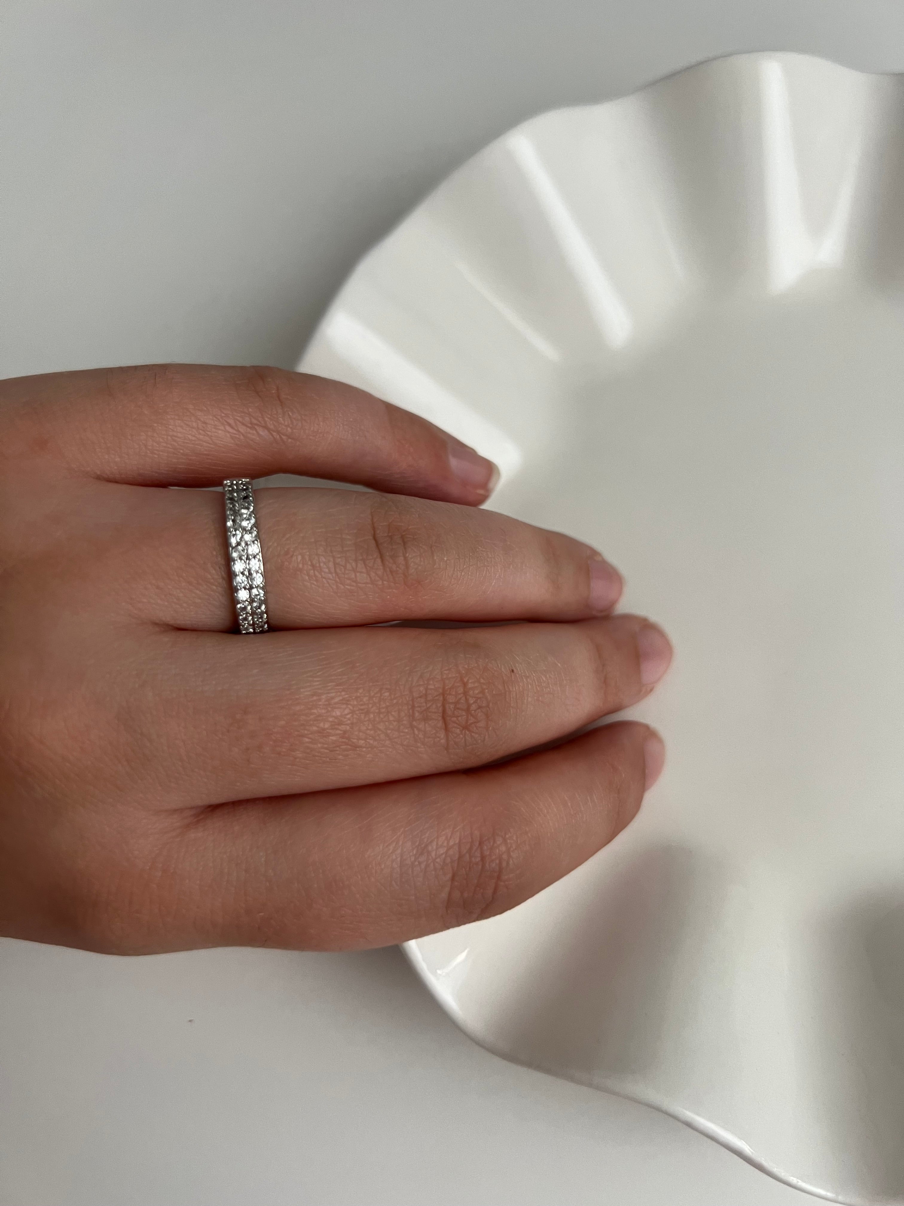 Ring - Dazzle Band - 925 Sterling Silver