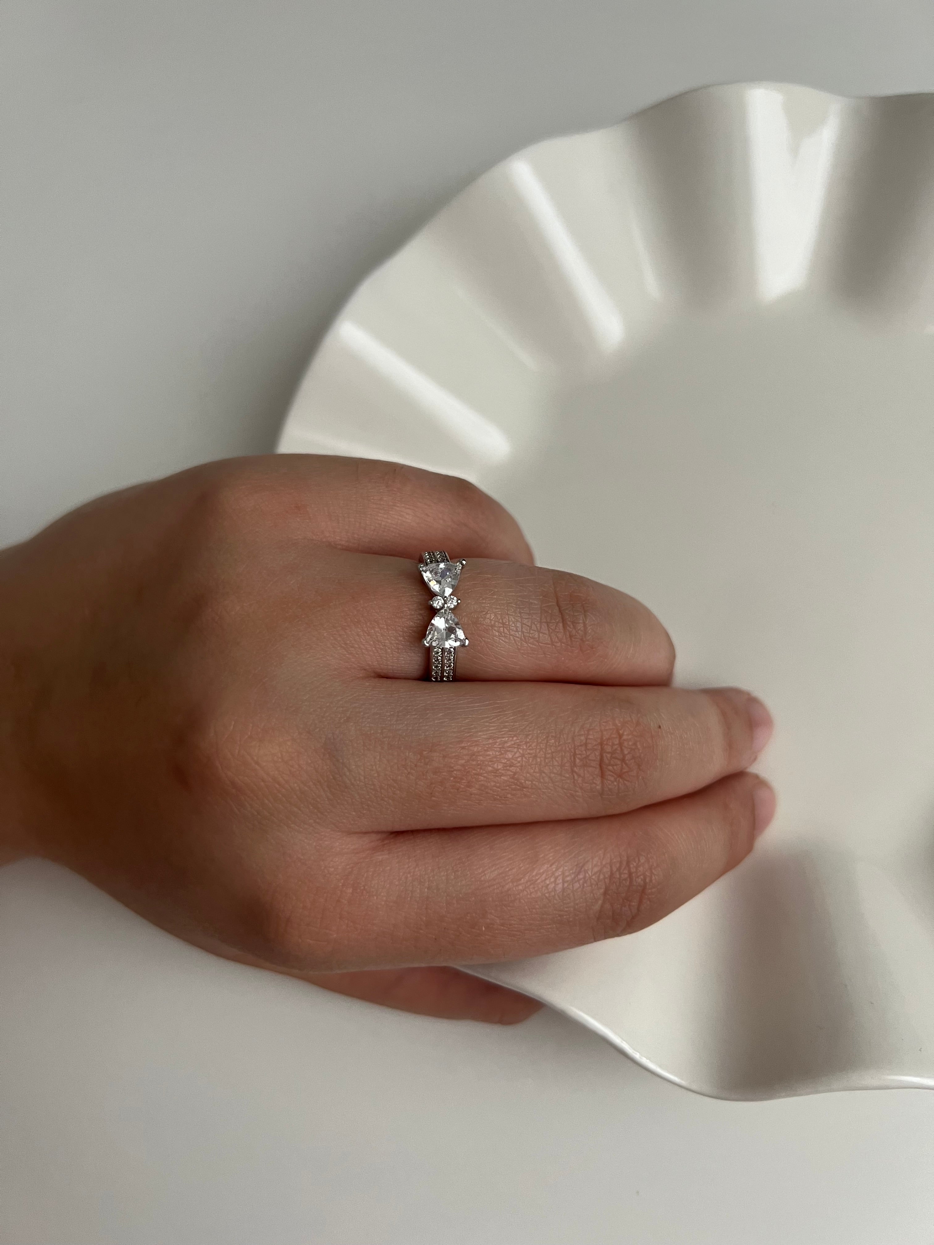 Ring - Spark Bow - 925 Sterling Silver